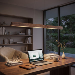 LED hengelampe Geiranger, naturlig, massivt tre, lengde 115 cm